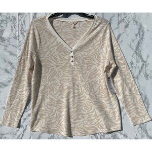Terra & Sky Womens Plus Size 1X Beige & White Zebra Print Waffle Knit Henley Top